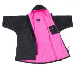 Dryrobe Advance Kids Short Sleeve BLACK PINK -Outdoor Products Sales 0000 KidsSSSBlackPink 37a12c09 00b3 4f04 9c9f 94c0a0979a23 2024x2024 1