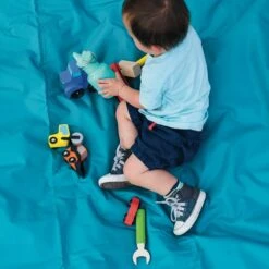 Klean Kanteen Kids Sippy Cup 335ml - Pool Party Blue -Outdoor Products Sales 2019 K12CSIPPY BB BoyWithToys sippy bottle lifestyle 8bb1d1e2 3e8f 4d6d a188 13ebdf0ae6ff