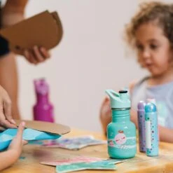 Klean Kanteen Kid Classic Sport Bottle 355ml - Dragon Snacks -Outdoor Products Sales K12CPPS JF Jellyfish graphic bottle lifestyle 3f702c0a 9eb5 4ffa b68a 35ff1bd1a6e9