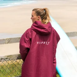 Osprey Unisex Changing Robe Maroon -Outdoor Products Sales su4047 51 changing robe lifestyle 2 1